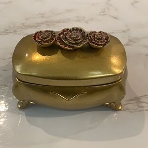 Gold jewelry box